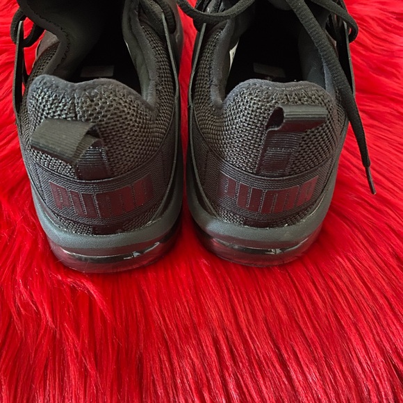 Men's Black Puma Sneakers‎ - Picture 2 of 6